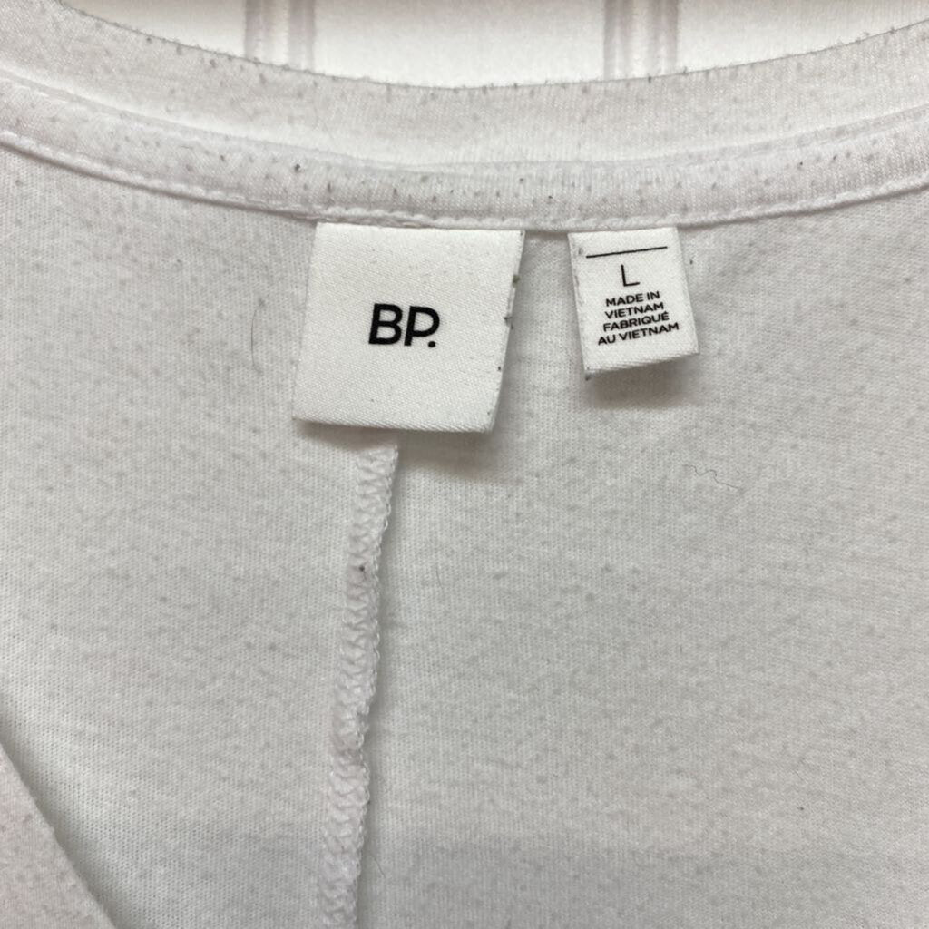 SHORT SLEEVE V NECK TEE