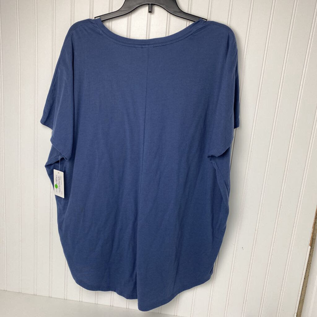 SHORT SLEEVE V NECK TEE