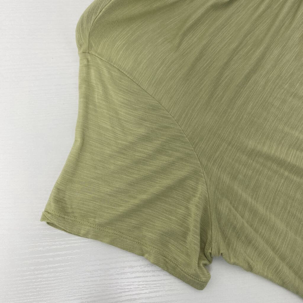 GREEN BASIC T-SHIRT