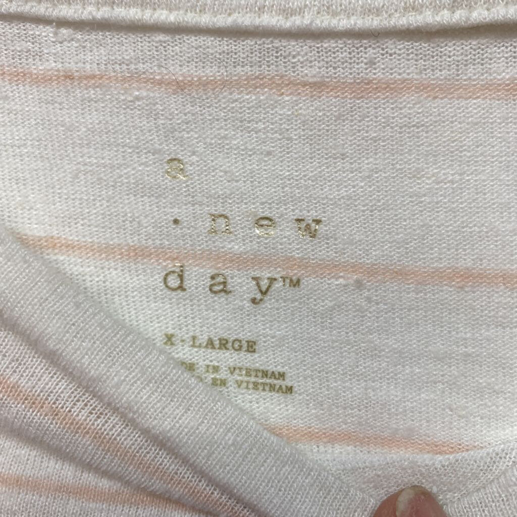 WHITE STRIPED SHIRT