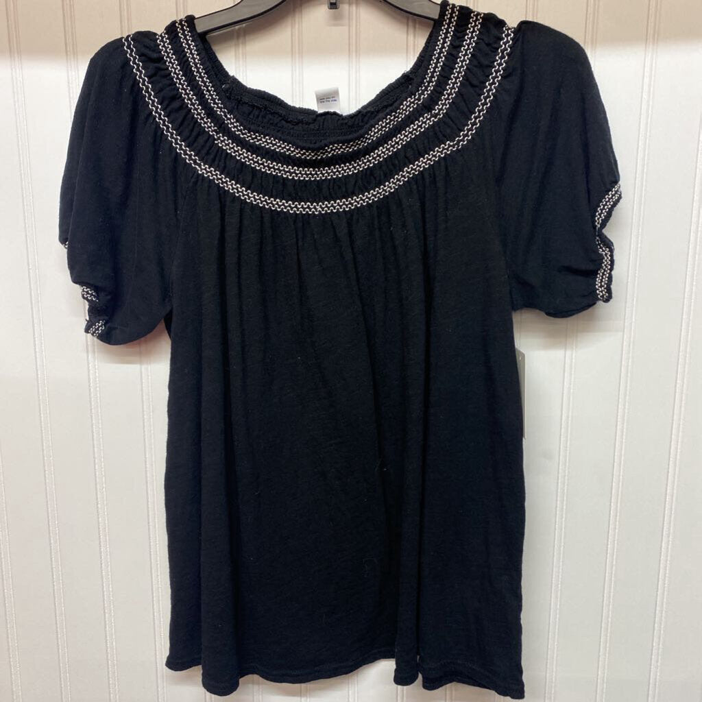 SHORT SLEEVE TOP