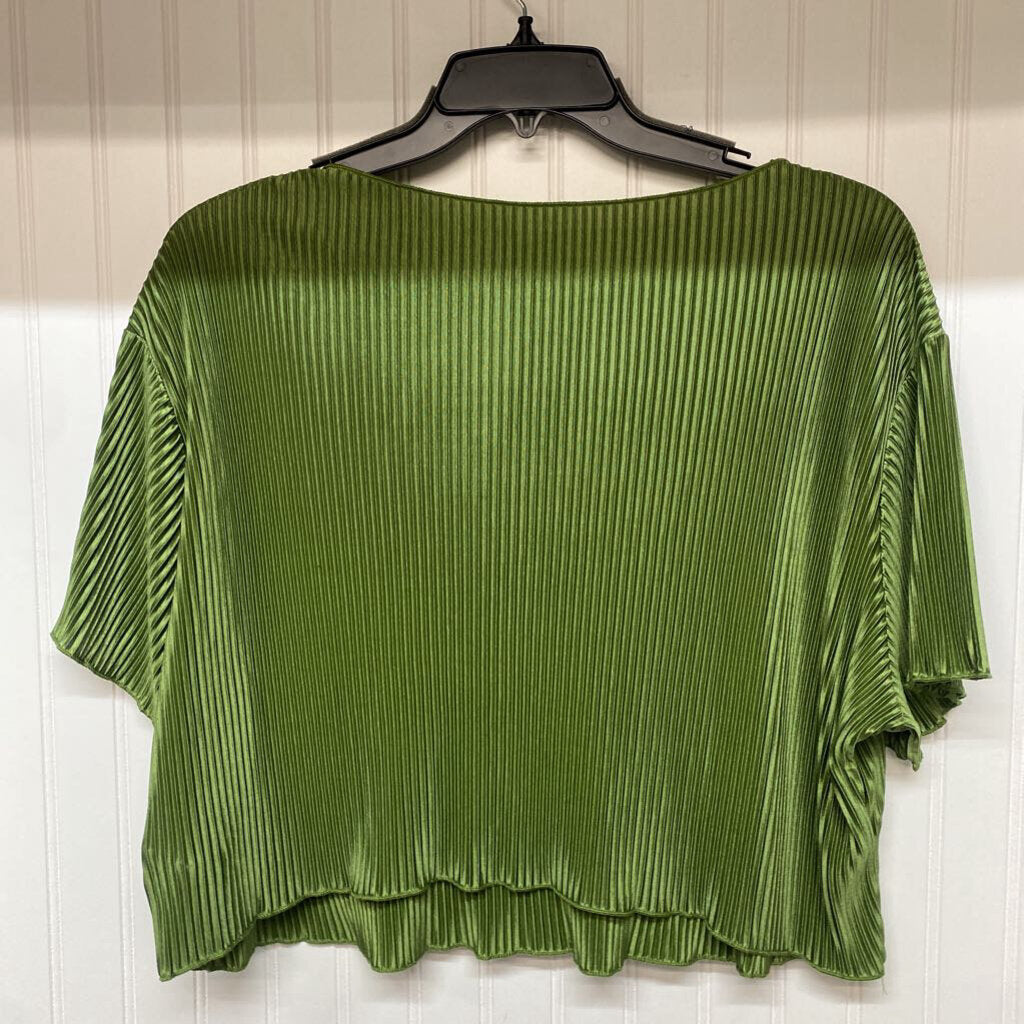 GREEN DRESS SHIRT
