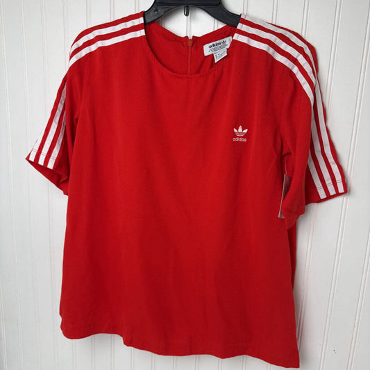 SHORT SLEEVED TOP