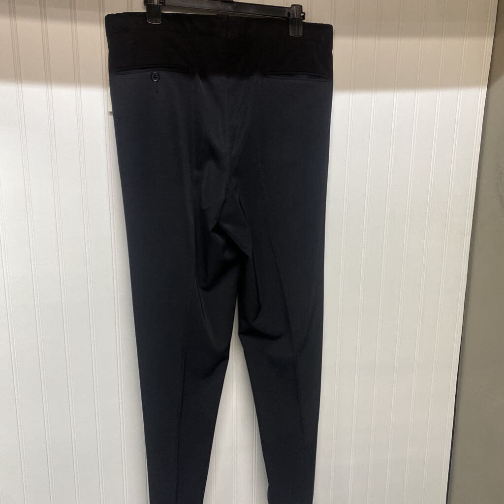 PLEATED DRESS PANTS