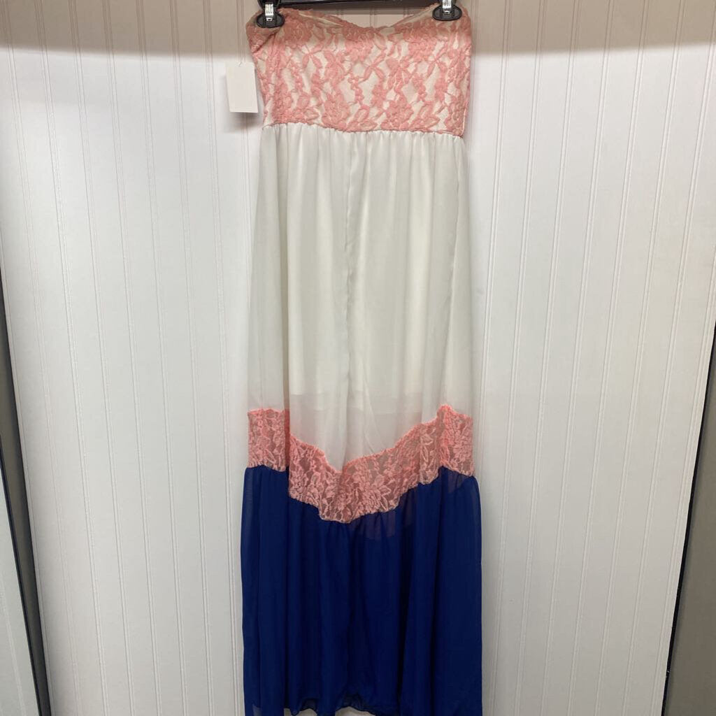 STRAPLESS DRESS