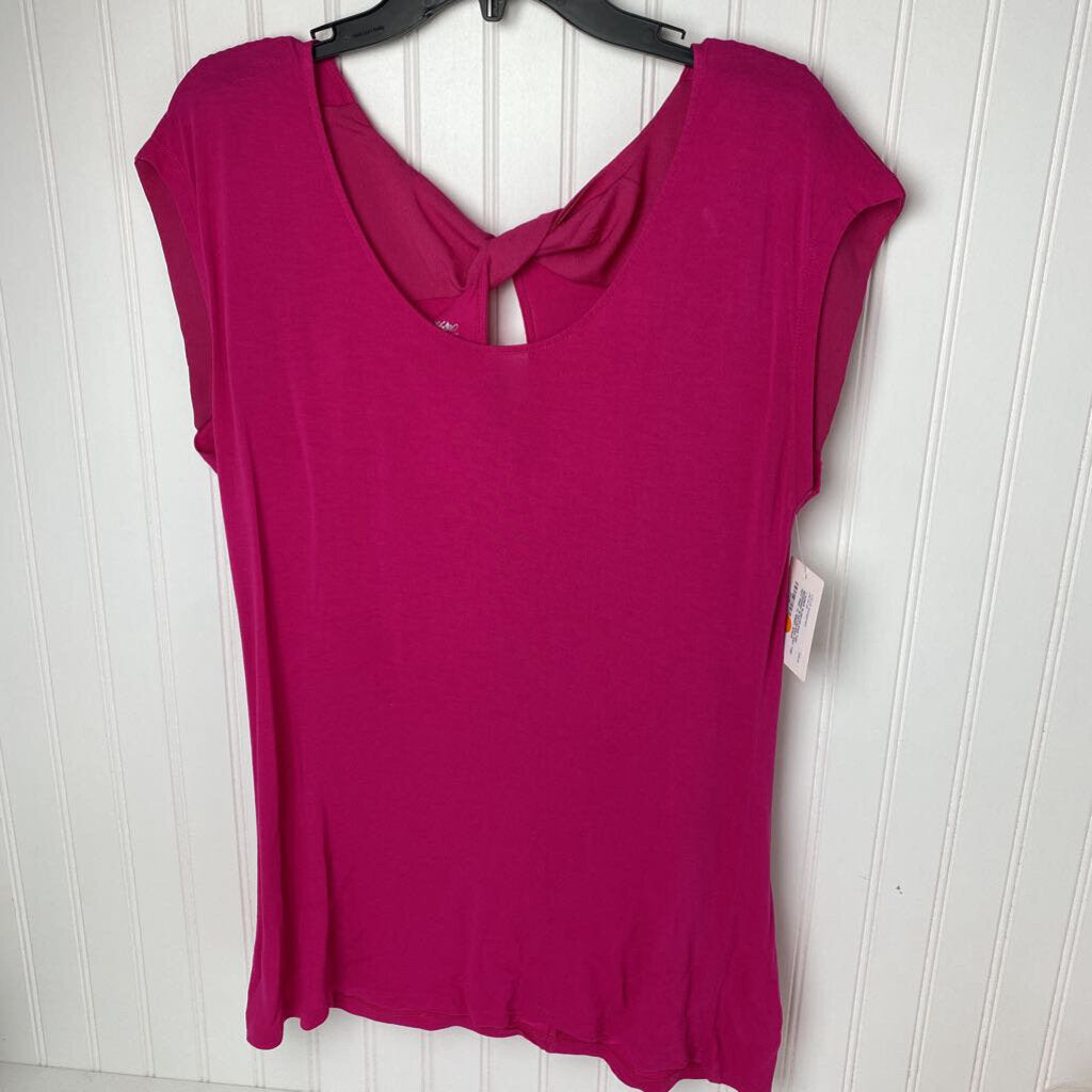 SLEEVELESS KNIT TOP