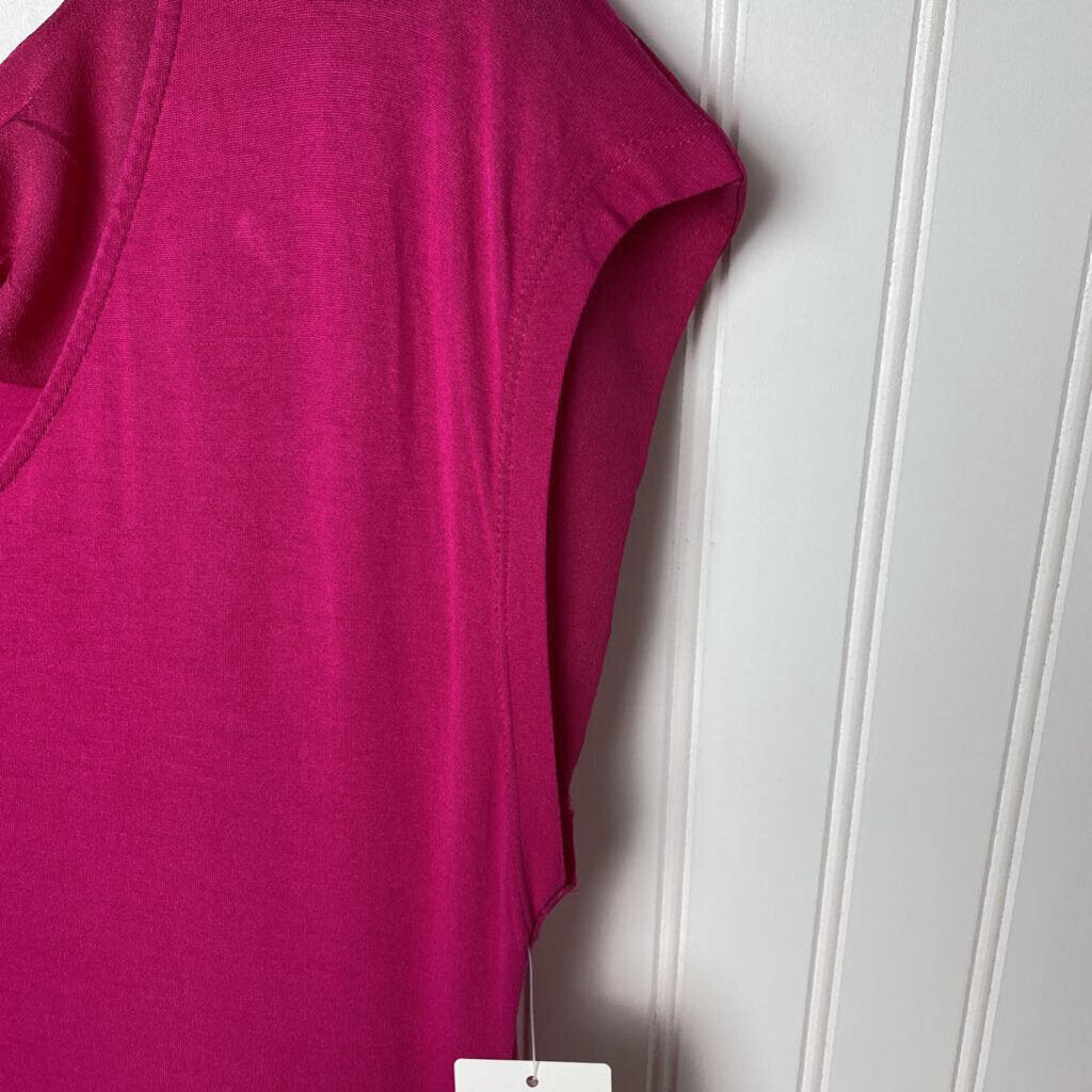 SLEEVELESS KNIT TOP