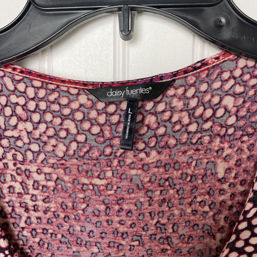 SLEEVELESS LAYERED FRONT TOP