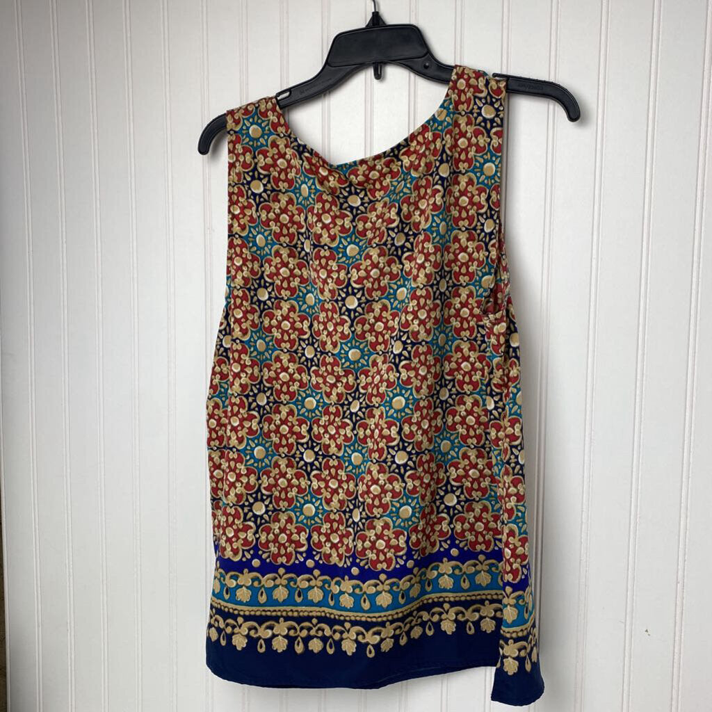 SLEEVELESS TOP