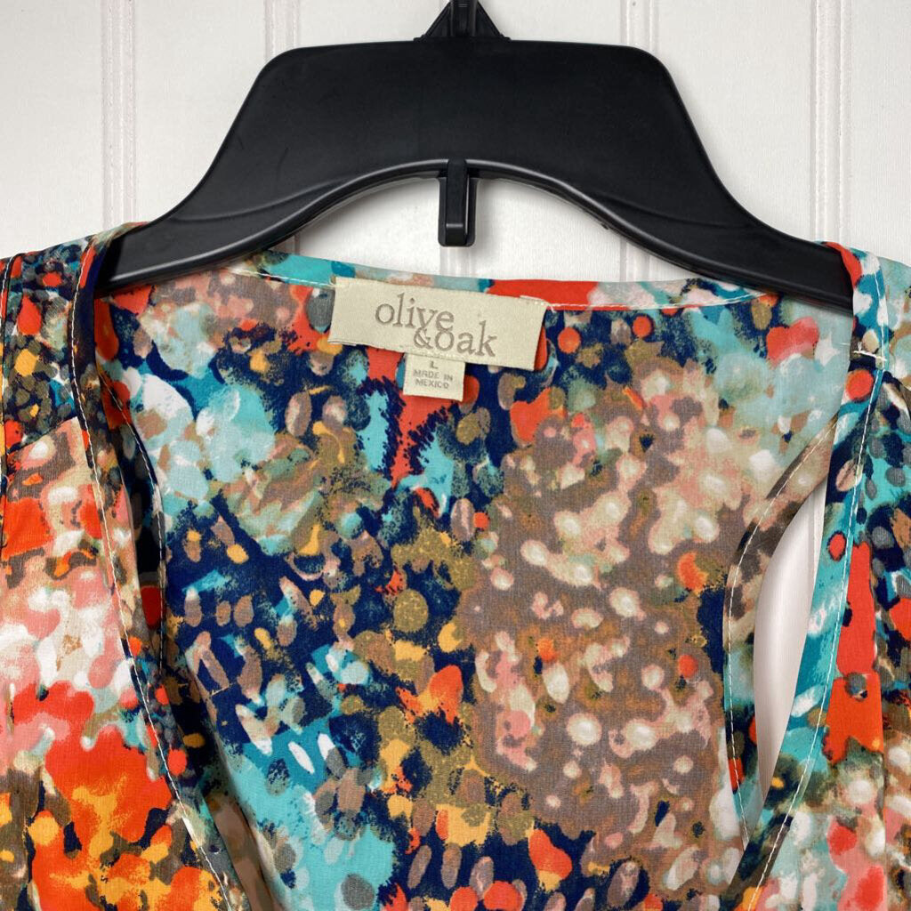 SLEEVELESS TOP