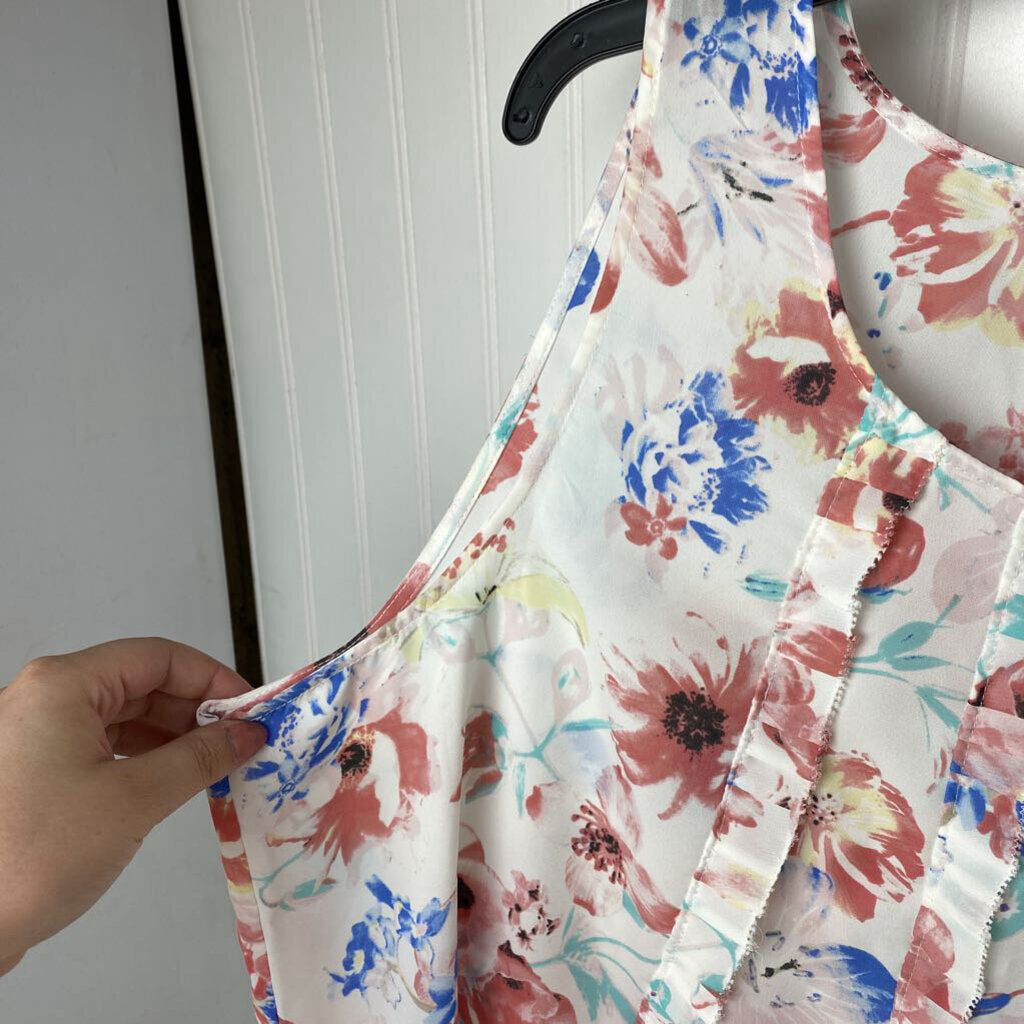 SLEEVELESS TOP