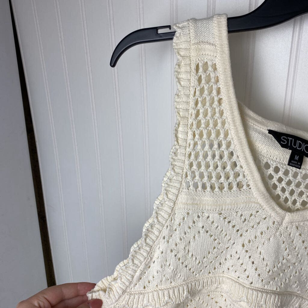 SUMMER SLEEVELESS SWEATER