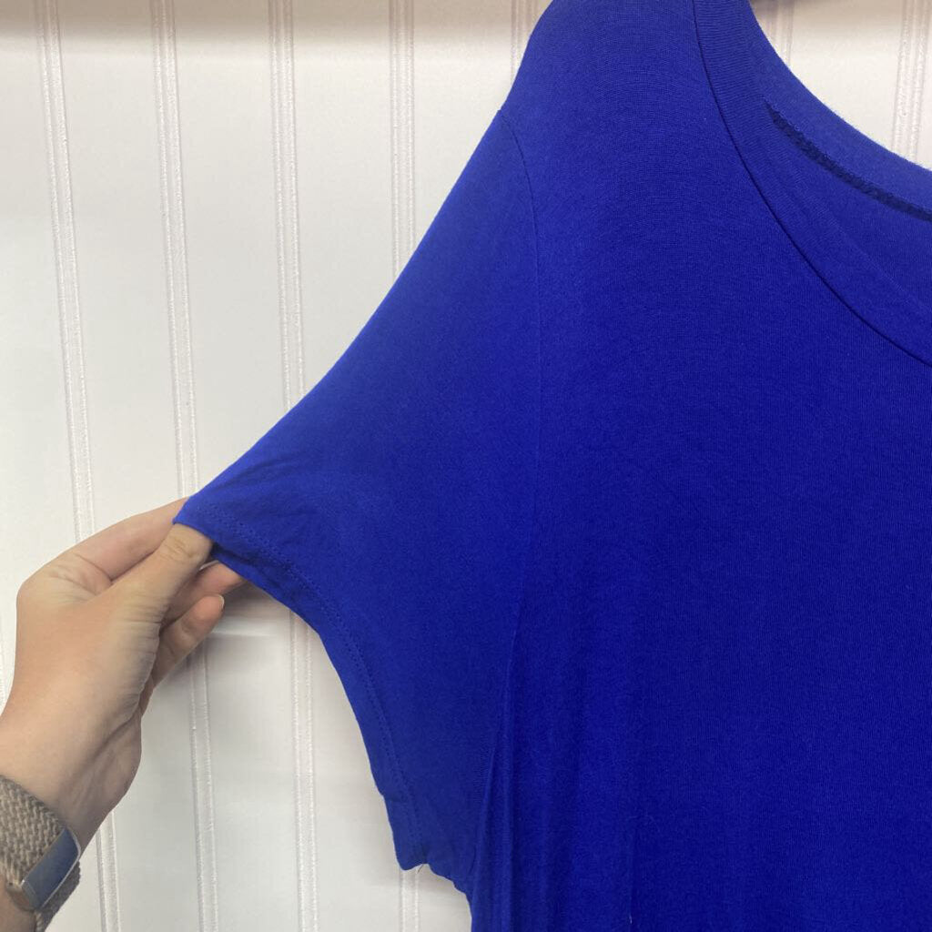 FLOWY BLUE DRESS