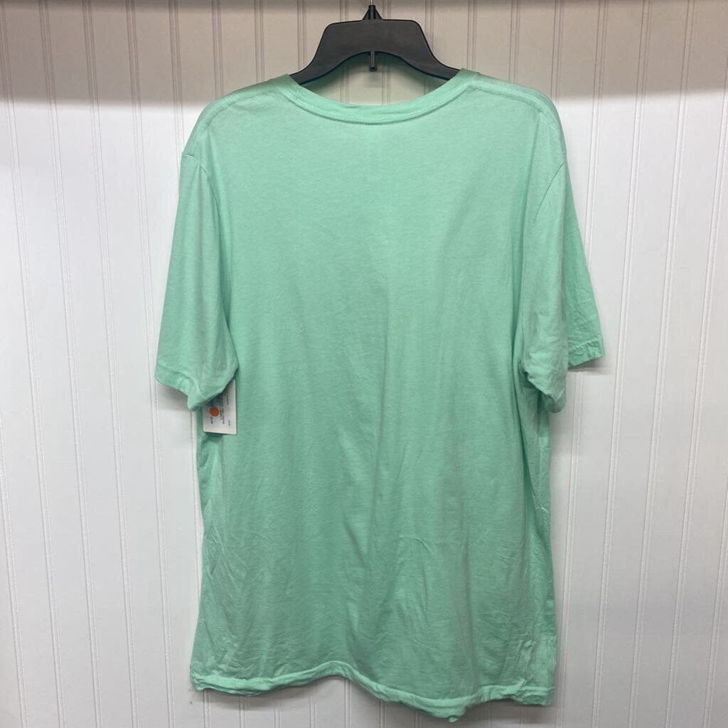 GREEN GRAPHIC T