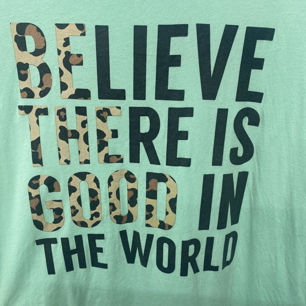 GREEN GRAPHIC T