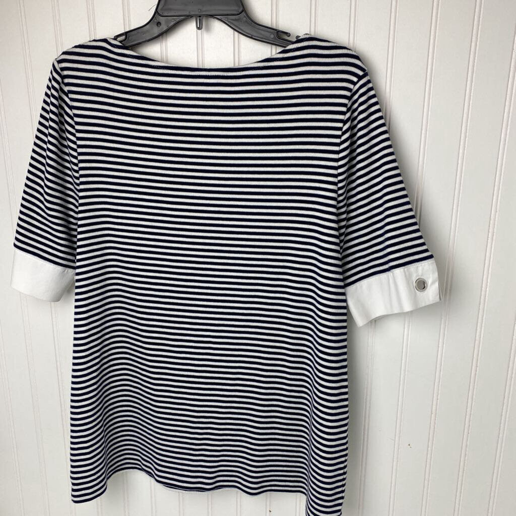 SHORT SLEEVED SHIRT