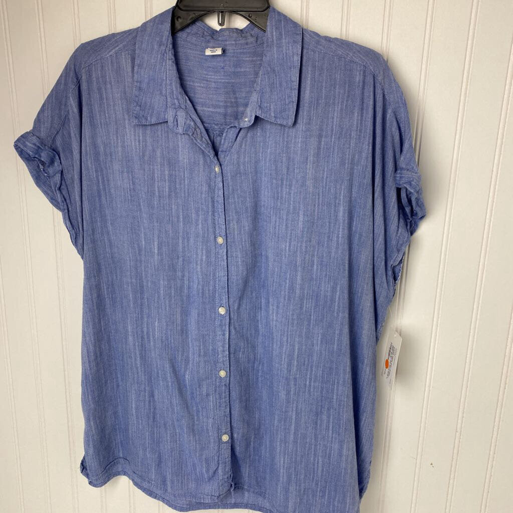 SHORT SLEEVED BUTTON DOWN