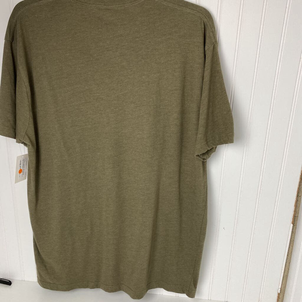 WOMENS PLUS GRAPHIC TEE