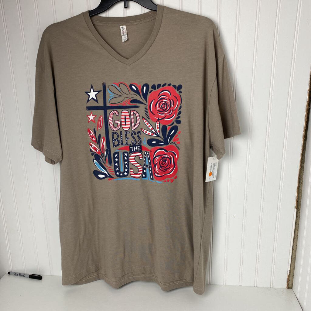 WOMENS PLUS GRAPHIC TEE