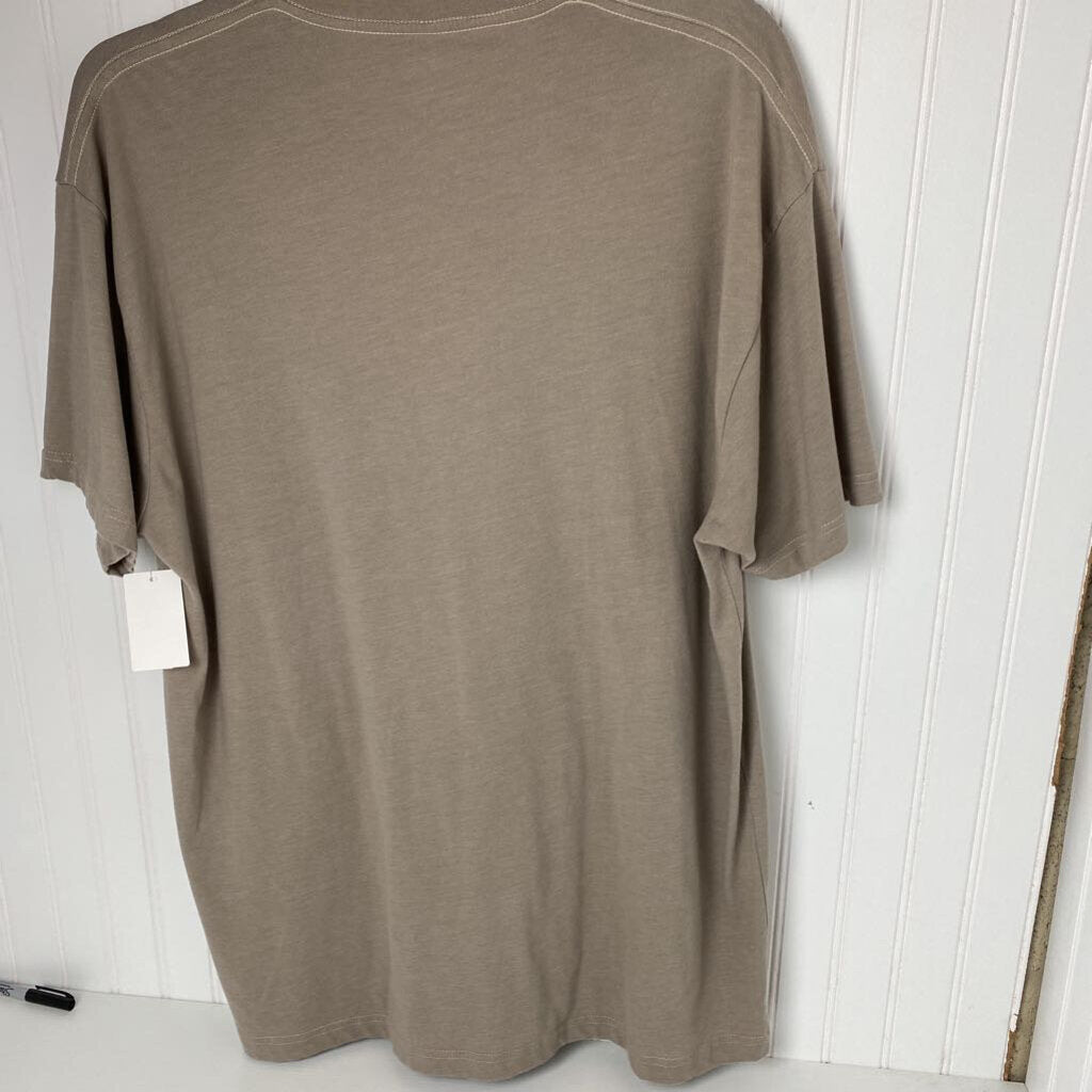 WOMENS PLUS GRAPHIC TEE