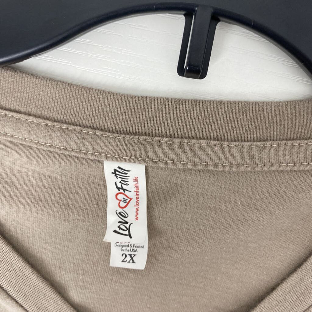 WOMENS PLUS GRAPHIC TEE