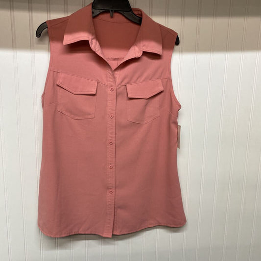 SLEEVELESS BUTTON UP SHIRT