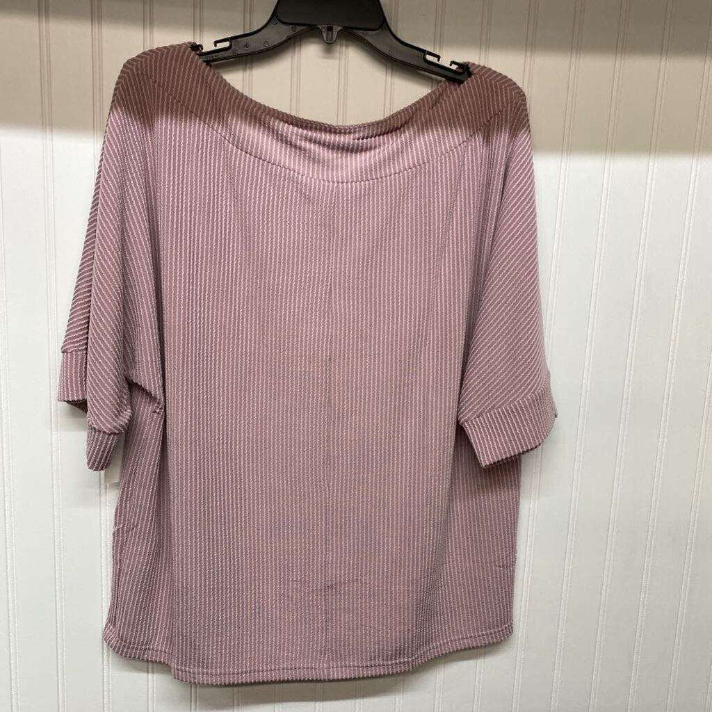 SHORT SLEEVE TOP