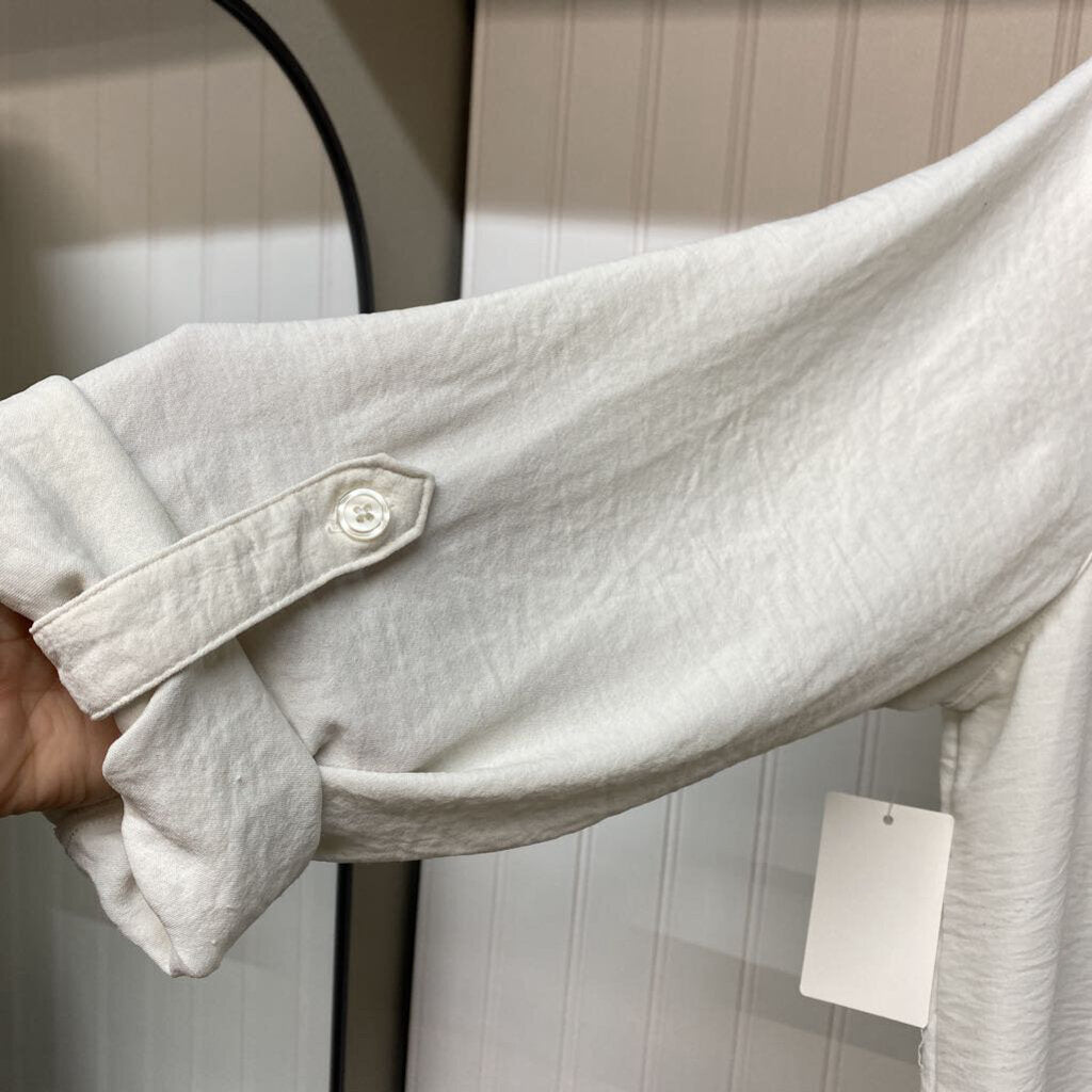 LONG SLEEVE BUTTON UP