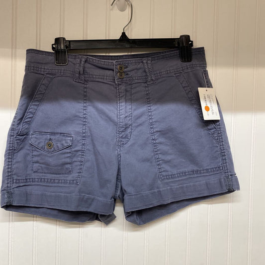 CASUAL SHORTS