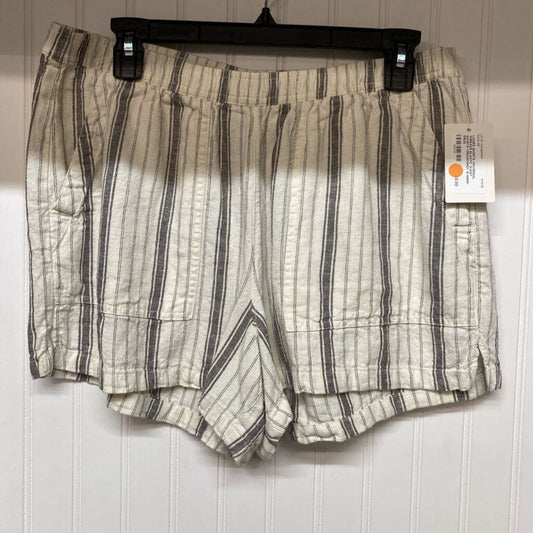 ELASTIC WAIST SHORTS