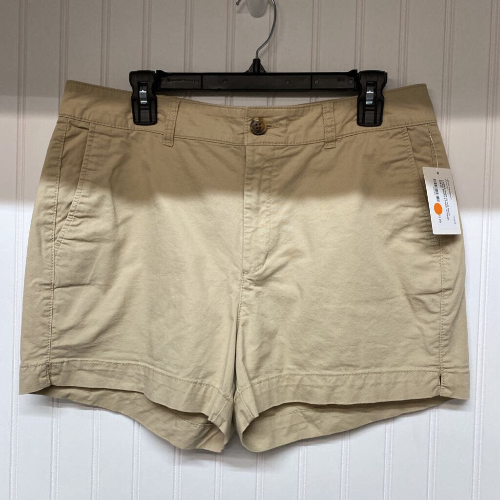KHAKI SHORTS