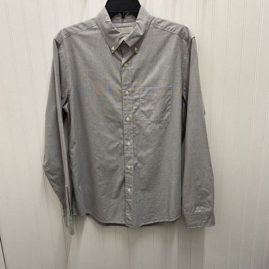 LONG SLEEVED BUTTON DOWN