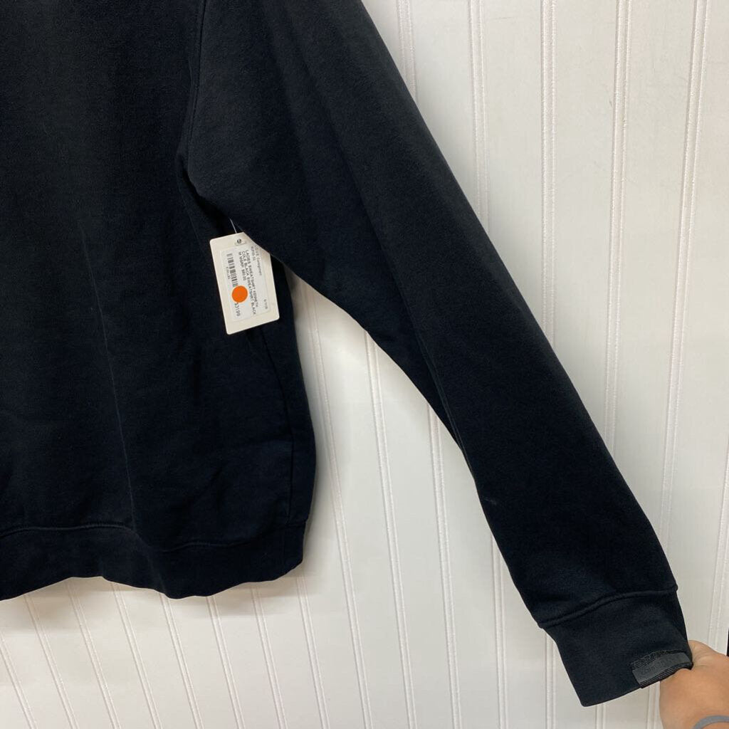 BLACK SWEATSHIRT