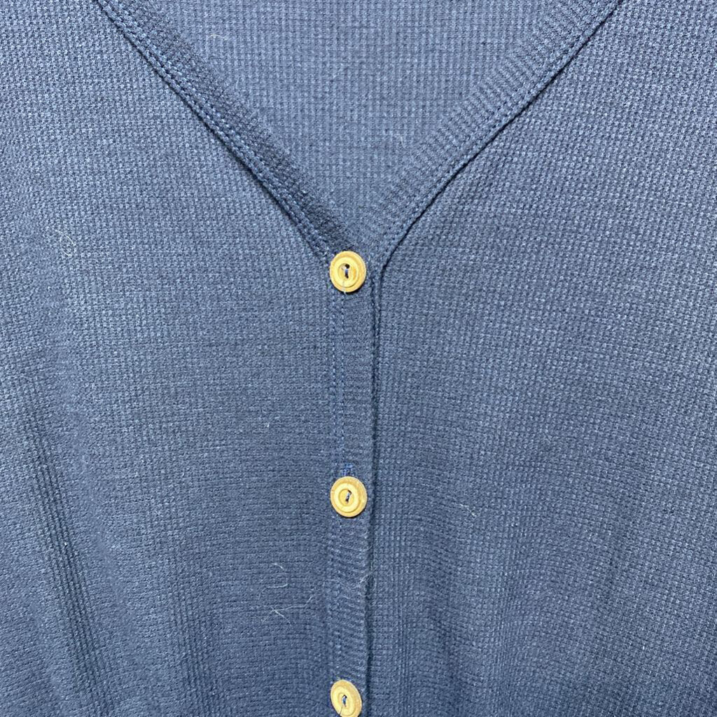 SHORT SLEEVE BUTTON UP KNIT TOP