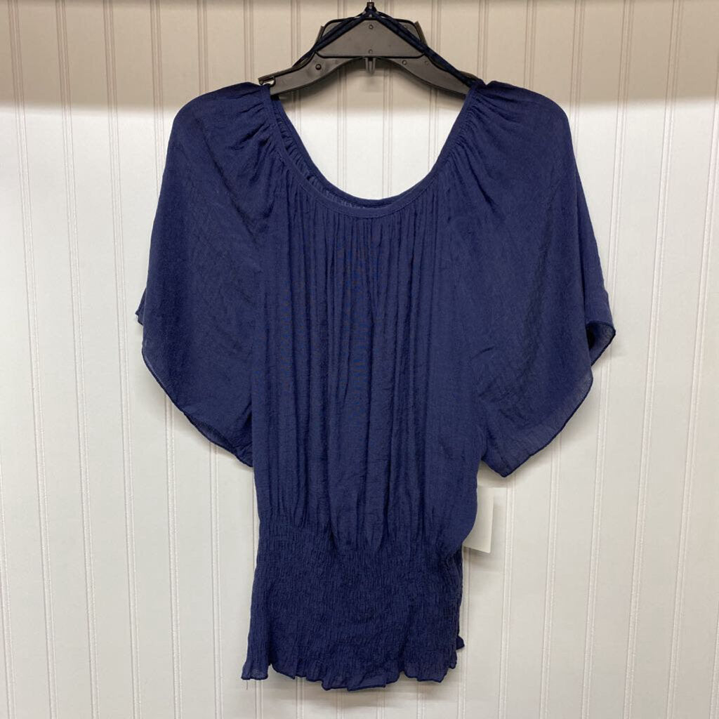 SHORT SLEEVE FLOWY TOP