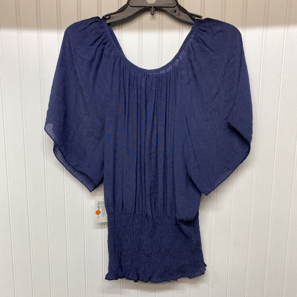 SHORT SLEEVE FLOWY TOP