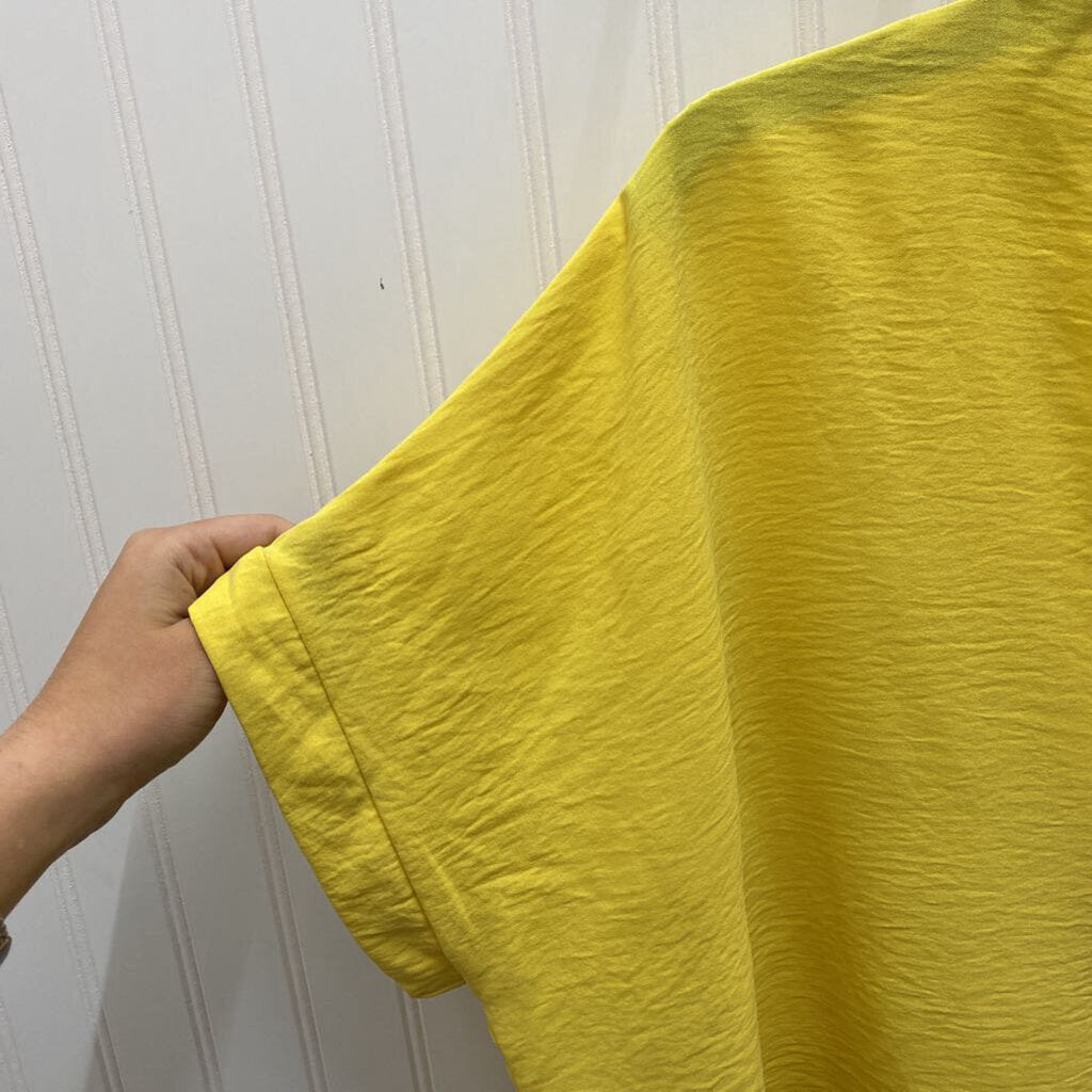 YELLOW DRESS SHIRT