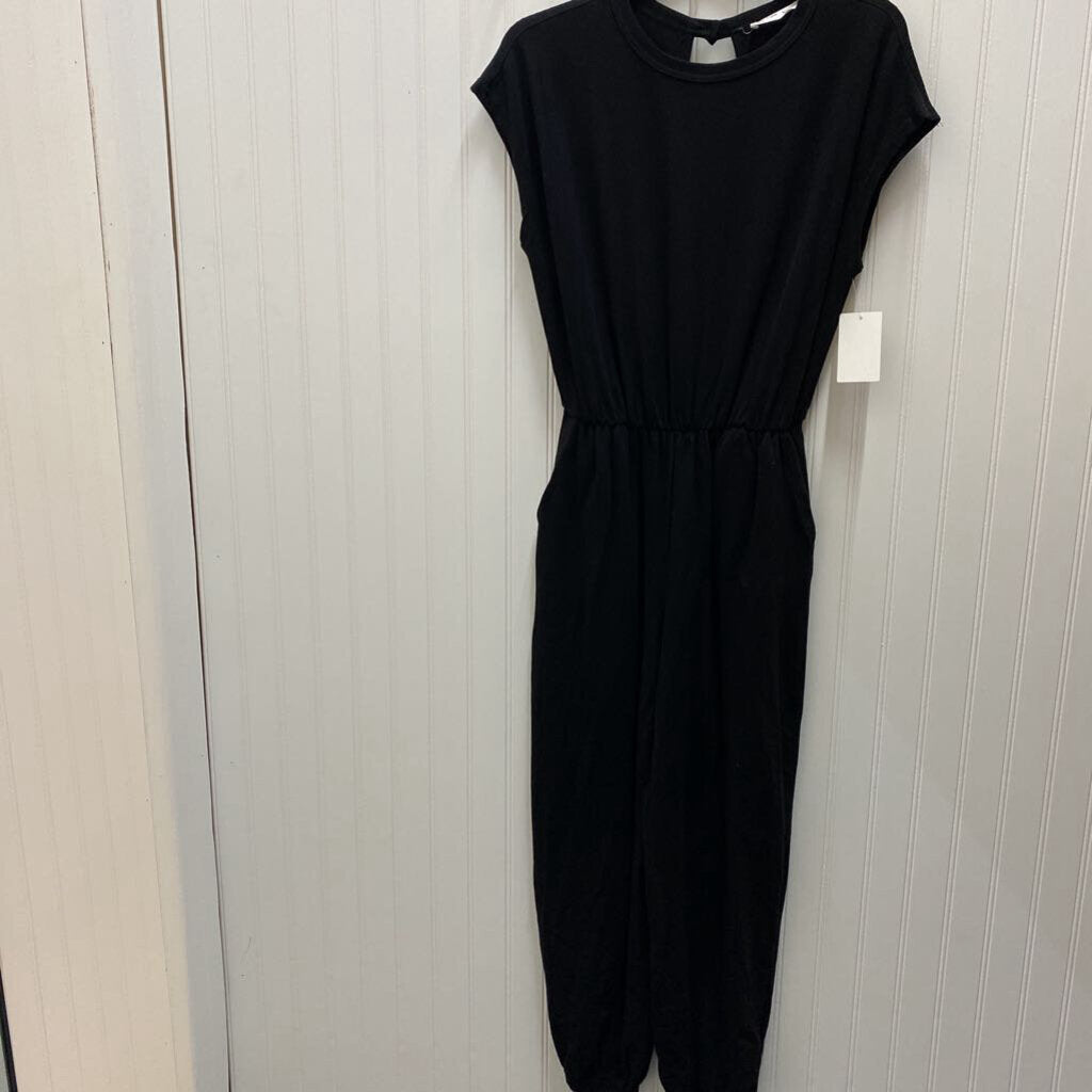 BLACK JUMPSUIT