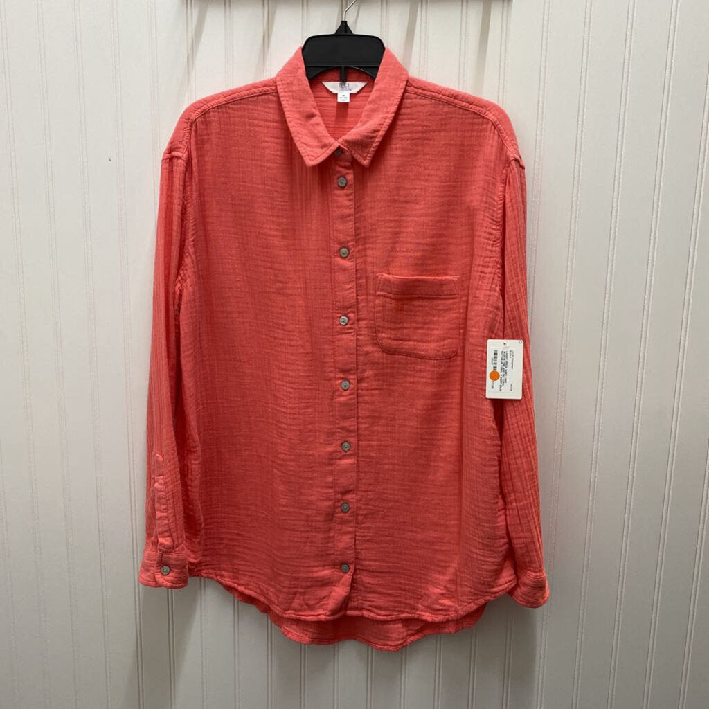 CORAL BUTTON UP