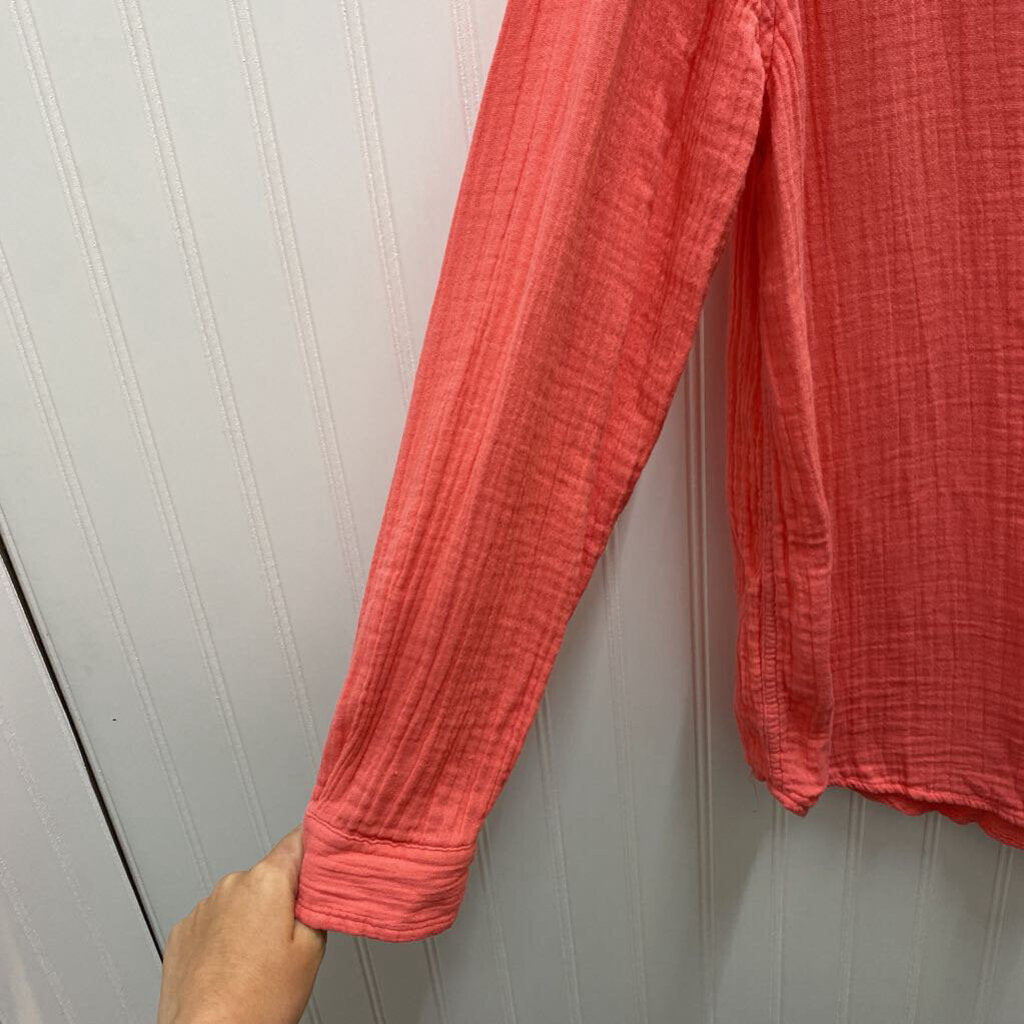 CORAL BUTTON UP