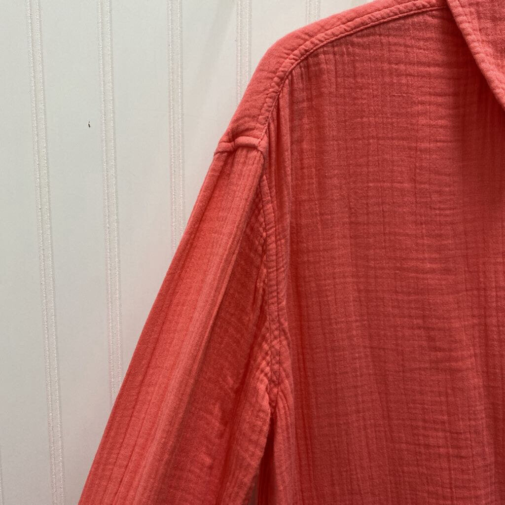 CORAL BUTTON UP