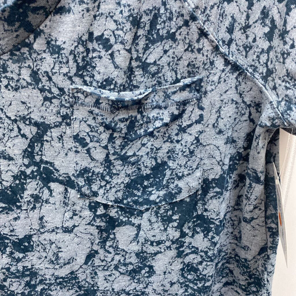 SHORT SLEEVED V NECK