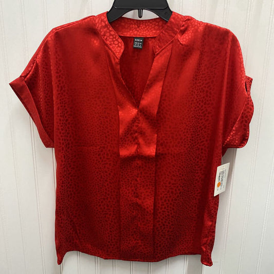 CAP SLEEVED SATIN TOP