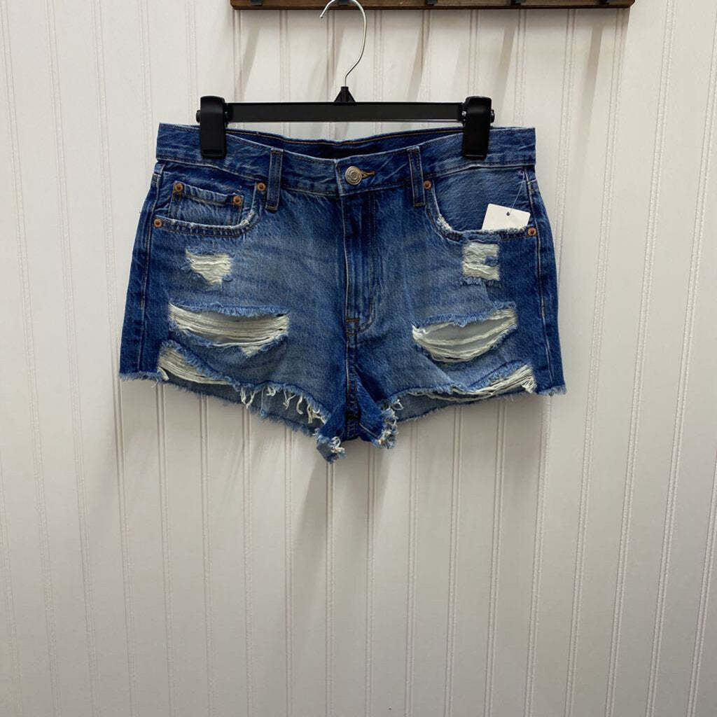 DISTRESSED SHORTS