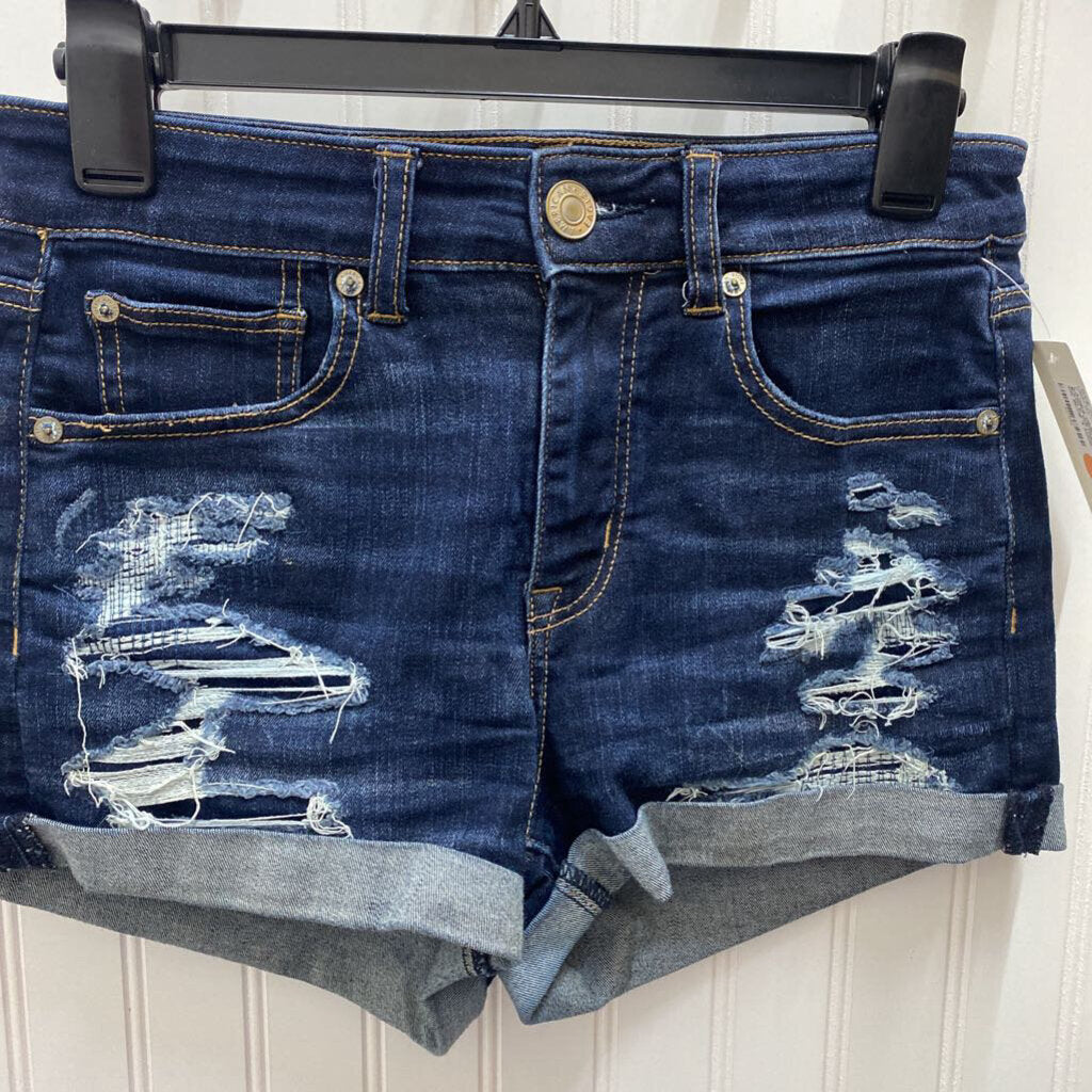 DISTRESSED WITH CUFFS