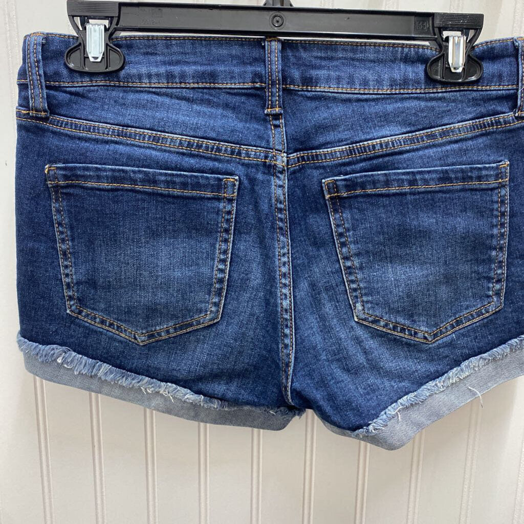 CUFFED DISTRESSED SHORTS