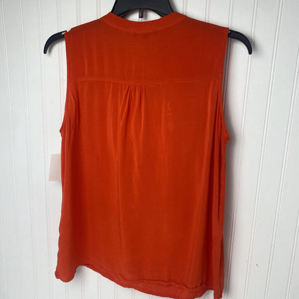 BUTTON UP SLEEVELESS TOP