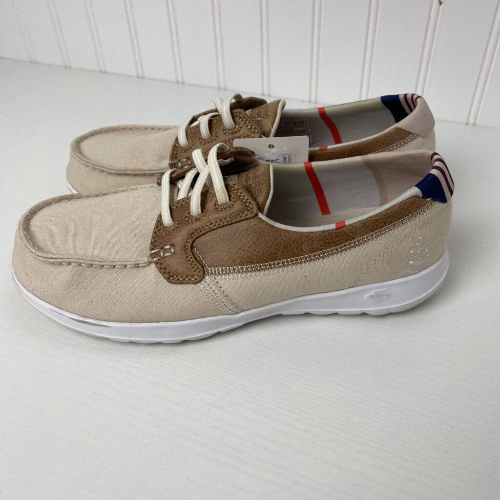 TENNIS SHOE