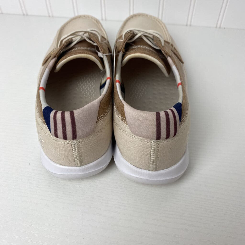 TENNIS SHOE