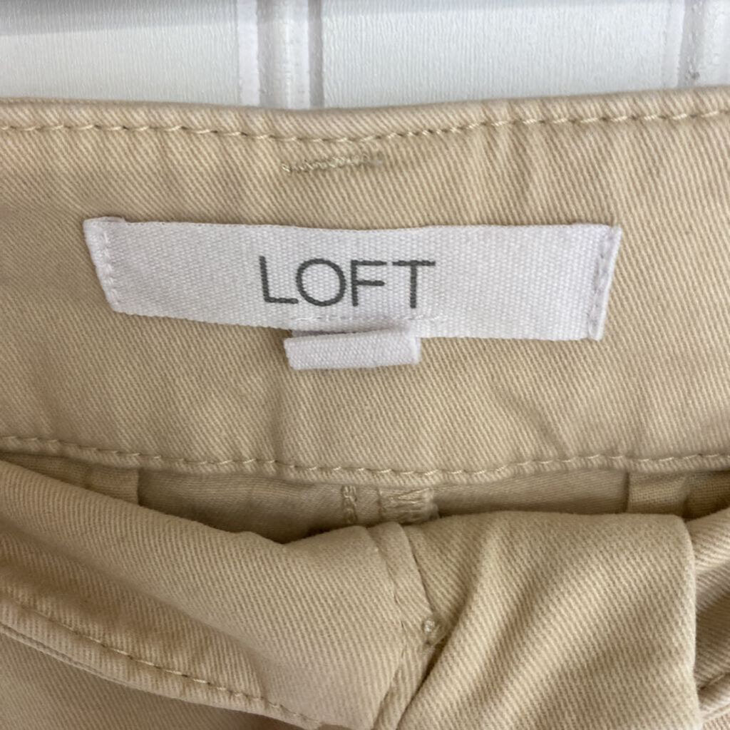 FLAT FRONT KHAKI SHORTS